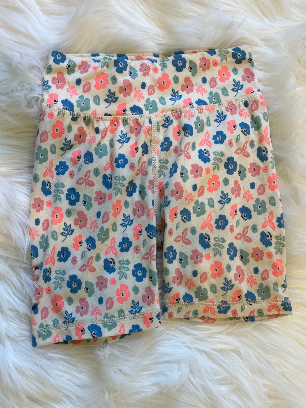 2T Girls Clothing Bundle! - Picture 4 of 10